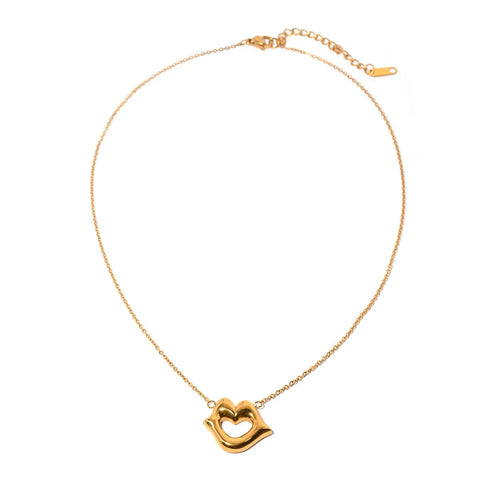 18k gold plated necklace with lips charm 